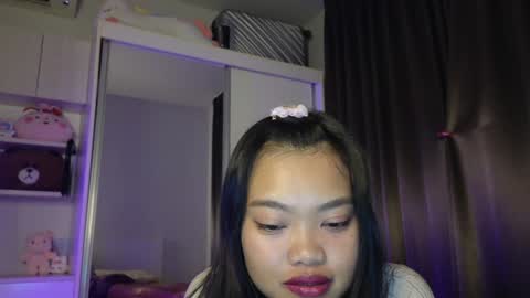 AbbieThai  online show from 01-08-25, 04:22