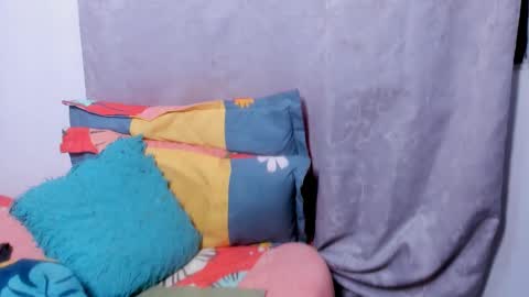 thaimy_ online show from 11-13-25, 01:59