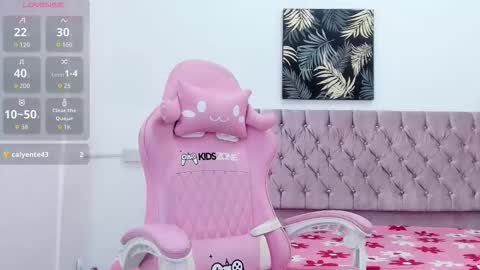 Snapshot of thalia_ssmith chatting on 03-01-26, 07:05 thalia online show from 03-01-26, 07:05