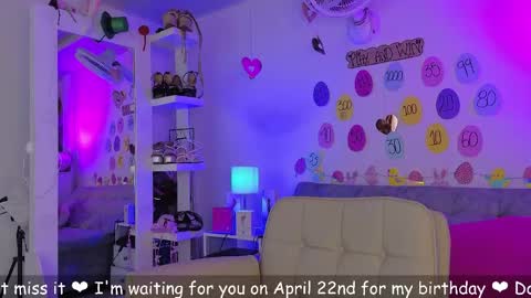 Snapshot of thamara_l11 chatting on 04-15-26, 12:39 Dany online show from 04-15-26, 12:39