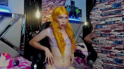 Snapshot of thamara_roberts chatting on 04-23-26, 02:02 thamara_roberts online show from 04-23-26, 02:02