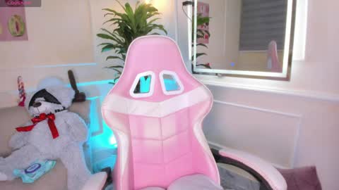 Snapshot of thamaragen_ chatting on 05-15-26, 11:01 tamara gen online show from 05-15-26, 11:01