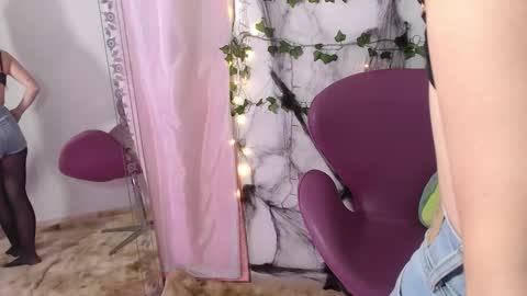   online show from 11-07-25, 11:49