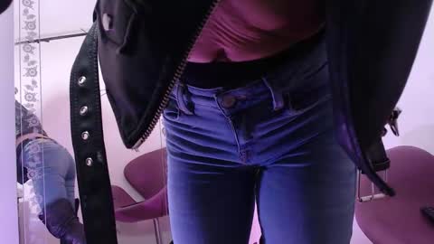   online show from 11-28-25, 01:14