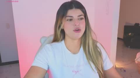 Snapshot of thamy_stark chatting on 09-09-25, 02:16 Thamara online show from 09-09-25, 02:16