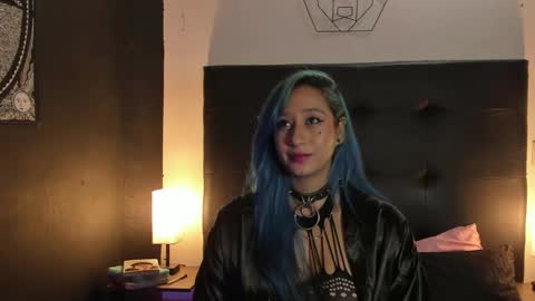 Thamy online show from 10-27-25, 02:37