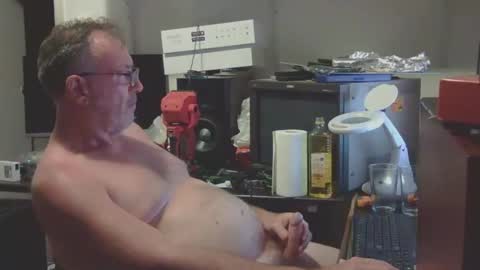 thang5545 online show from 02-08-25, 01:11