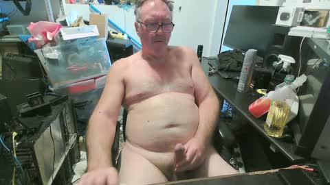 Snapshot of thang5545 chatting on 03-29-26, 04:34 thang5545 online show from 03-29-26, 04:34