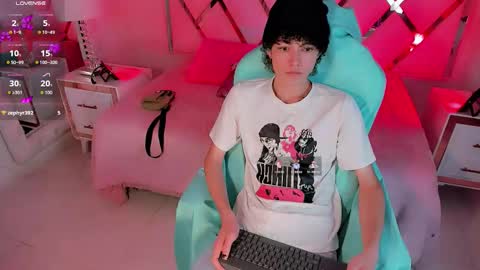 Snapshot of thanier_18 chatting on 02-18-26, 07:43 thanier_18 online show from 02-18-26, 07:43