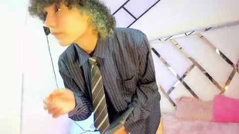 thanier_18 online show from 05-16-26, 07:45