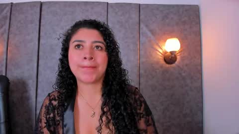 Snapshot of thara_webstter chatting on 04-25-26, 01:41 thara webstter online show from 04-25-26, 01:41
