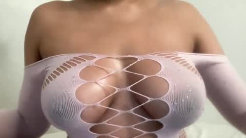 Snapshot of thatgirlmelanie chatting on 07-26-26, 02:46 Melanie online show from 07-26-26, 02:46
