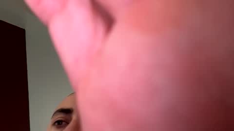 Snapshot of thatguy1585 chatting on 11-24-25, 08:30 Thatguy1585 online show from 11-24-25, 08:30