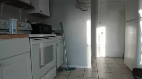 That guy  follow on X online show from 04-21-26, 01:18