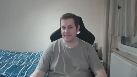 Snapshot of thatguyyeahhim chatting on 12-31-24, 01:04 thatguyyeahhim online show from 12-31-24, 01:04