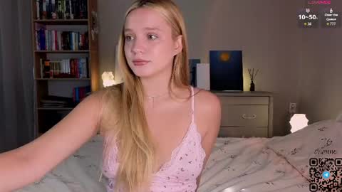 Snapshot of thatonerabbit chatting on 07-12-26, 02:41 Alice online show from 07-12-26, 02:41