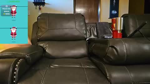 Snapshot of the_alpha_dog_xxx chatting on 12-30-24, 03:02 the_alpha_dog_xxx online show from 12-30-24, 03:02