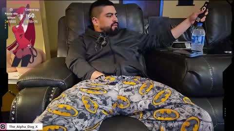 Snapshot of the_alpha_dog_xxx chatting on 01-12-25, 05:13 the_alpha_dog_xxx online show from 01-12-25, 05:13