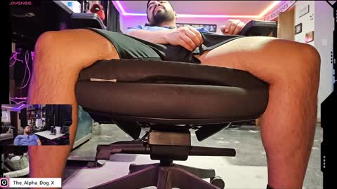 Snapshot of the_alpha_dog_xxx chatting on 01-23-25, 12:25 the_alpha_dog_xxx online show from 01-23-25, 12:25