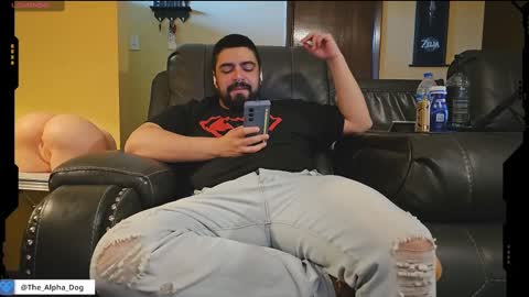 Snapshot of the_alpha_dog_xxx chatting on 02-14-25, 07:44 the_alpha_dog_xxx online show from 02-14-25, 07:44