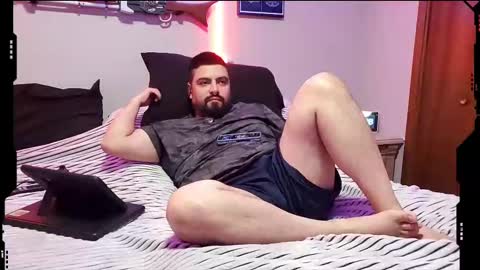 Snapshot of the_alpha_dog_xxx chatting on 09-09-25, 05:07 the_alpha_dog_xxx online show from 09-09-25, 05:07