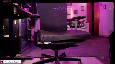 the_alpha_dog_xxx online show from 11-25-25, 02:44