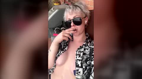 Snapshot of the_arctic_beaty chatting on 02-28-26, 12:17 the_arctic_beaty online show from 02-28-26, 12:17