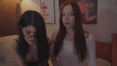 EllaLyn online show from 01-09-26, 06:53