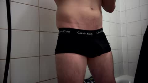 the_delicious_19 online show from 01-31-25, 07:51