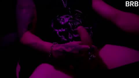 Snapshot of the_dizzy chatting on 11-24-25, 02:50 Sinner online show from 11-24-25, 02:50