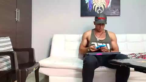 SCOTT  THEO  KAMERON  GENDERSON online show from 02-20-25, 10:26