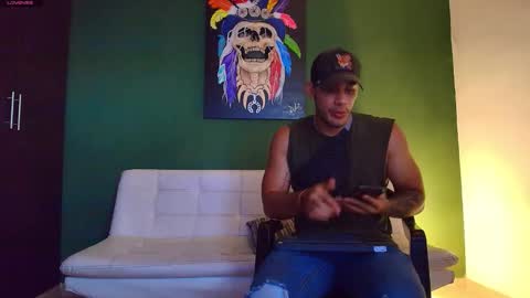 SCOTT  THEO  KAMERON  GENDERSON online show from 10-25-25, 10:37