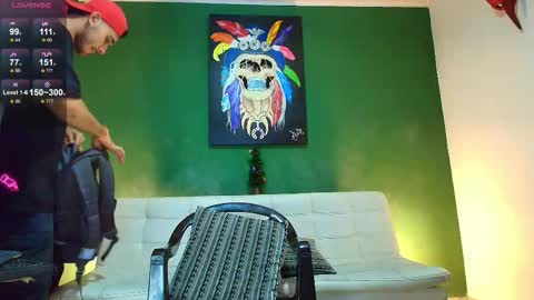 SCOTT  THEO  KAMERON  GENDERSON online show from 11-25-25, 02:22