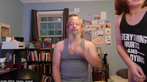 Snapshot of the_happy_space chatting on 06-06-26, 12:27 MATERNITY LEAVE online show from 06-06-26, 12:27