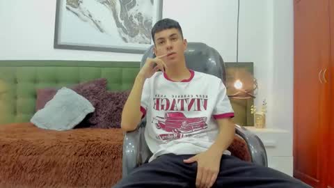   T H E    M A R K   K I N G online show from 12-15-25, 04:55