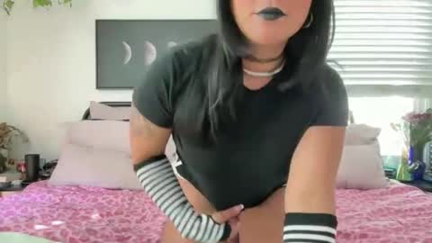 Snapshot of the_pretty_kittyyy chatting on 03-04-26, 10:16 the_pretty_kittyyy online show from 03-04-26, 10:16