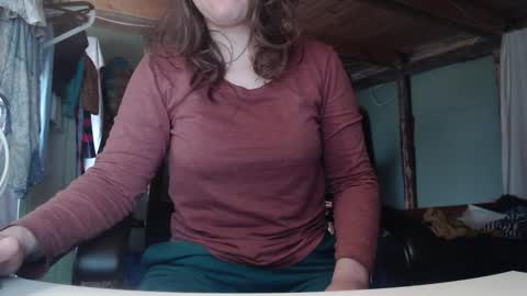 Ekye online show from 10-14-25, 05:19