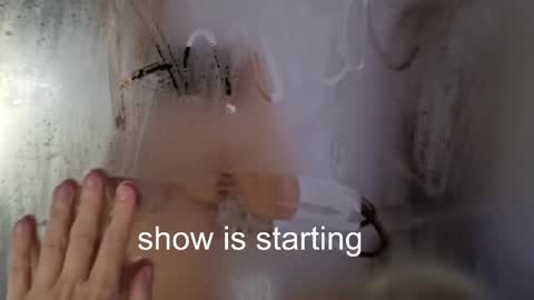 Snapshot of the_pussy_boulevard chatting on 05-09-26, 01:22 Anna online show from 05-09-26, 01:22