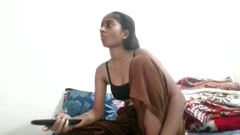Snapshot of the_right_girl chatting on 09-30-25, 07:02 Suzan Sexy online show from 09-30-25, 07:02