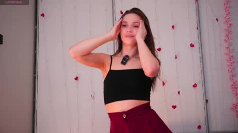 Snapshot of the_truewoman_show chatting on 05-18-26, 03:02 My name is Cynthia and Im very happy to see you in my sweet room online show from 05-18-26, 03:02