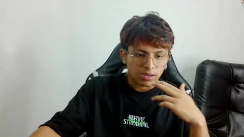 Danny online show from 02-10-26, 01:43