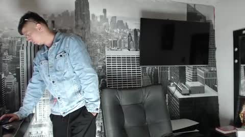 Snapshot of theangelmiguel chatting on 01-15-25, 02:49 Miguel Angel online show from 01-15-25, 02:49