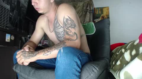 Snapshot of theangelmiguel chatting on 02-11-25, 05:26 Miguel Angel online show from 02-11-25, 05:26