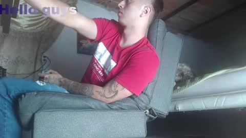 Snapshot of theangelmiguel chatting on 02-17-25, 03:47 Miguel Angel online show from 02-17-25, 03:47