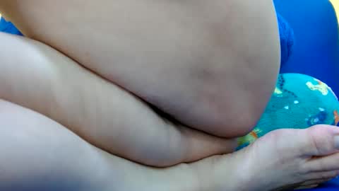    Karla    online show from 10-24-25, 06:43