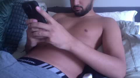 Snapshot of thebig_aa2 chatting on 10-12-25, 05:23 thebig_aa2 online show from 10-12-25, 05:23