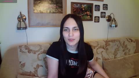 Snapshot of thebl4ckhearts chatting on 02-15-26, 03:31 Daria and Diana 3 online show from 02-15-26, 03:31