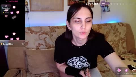 Snapshot of thebl4ckhearts chatting on 04-01-26, 06:38 Daria and Diana 3 online show from 04-01-26, 06:38