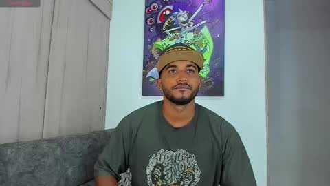 Snapshot of theblack_frank chatting on 03-06-25, 10:52 theblack_frank online show from 03-06-25, 10:52