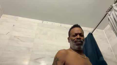 Snapshot of theblacklordmaster chatting on 06-10-26, 12:26 theblacklordmaster online show from 06-10-26, 12:26